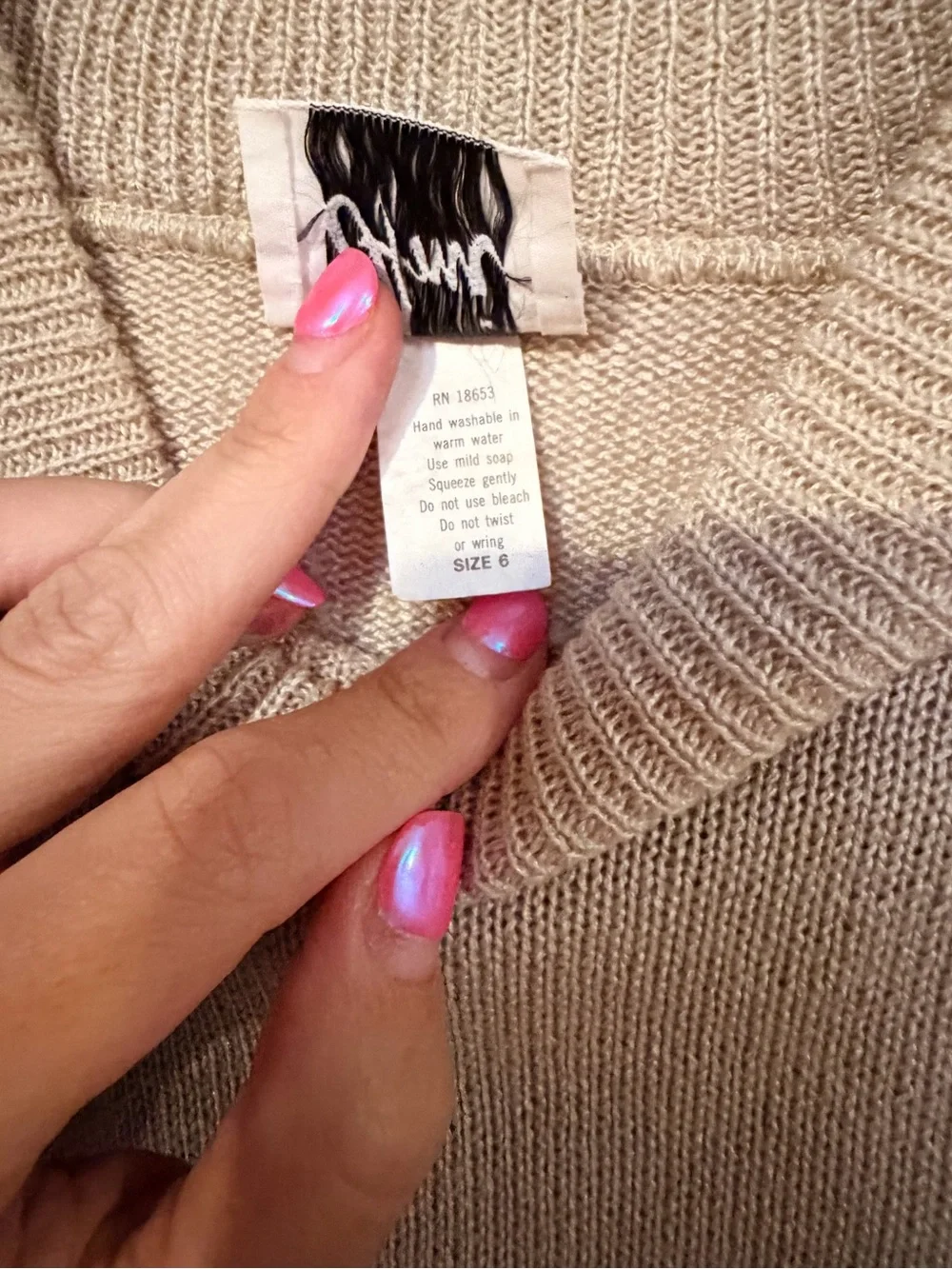 Ami -Beige Women's Knit Sweater with Contrast Trim